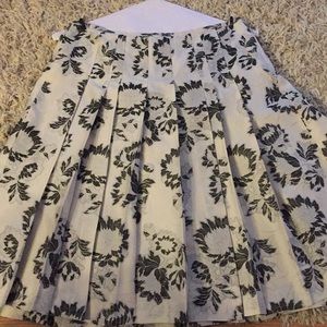 Ann taylor full pleated skirt